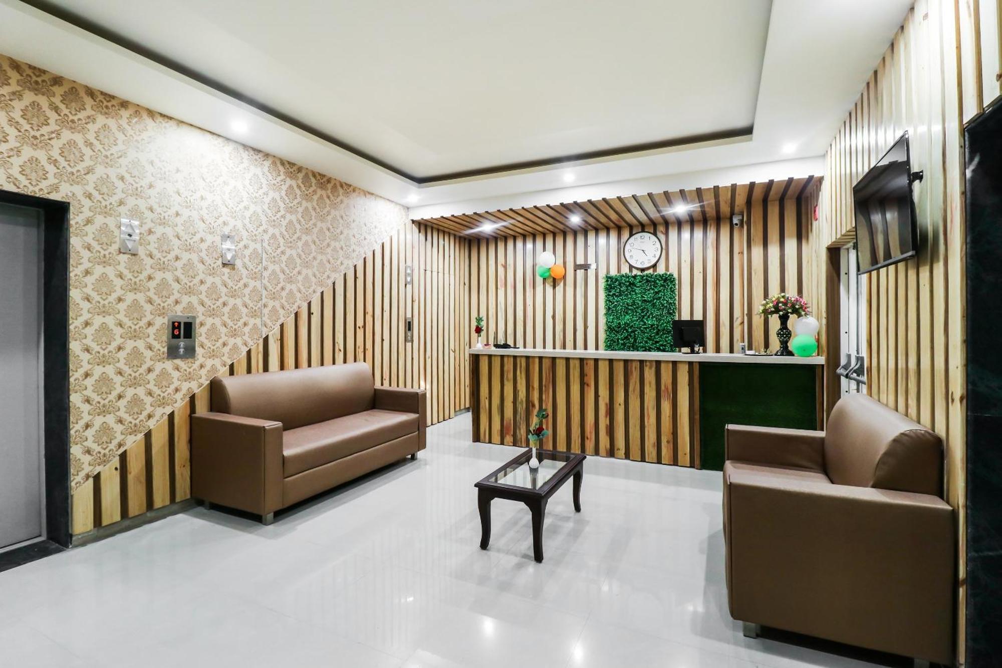 Hotel Grand 81 Faridabad Exterior foto